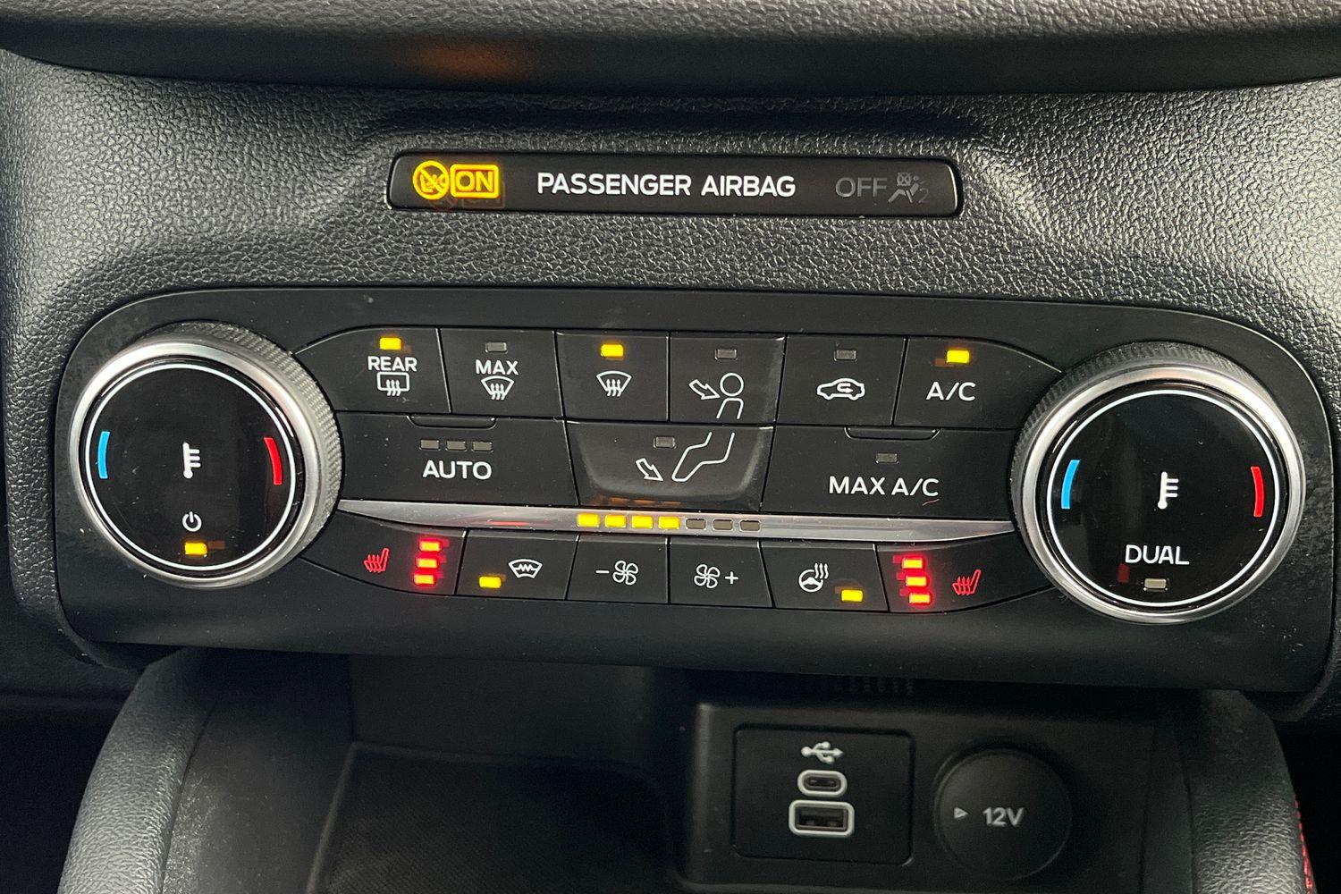 Ford Kuga Photo 31