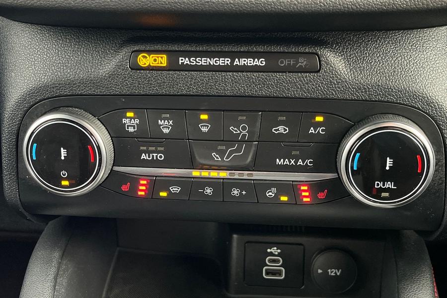 Ford Kuga Photo autoimg-d47c43deae70bc3daff9ad0b72a74b21c28d0dc0.jpg