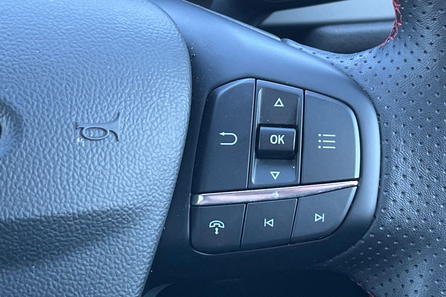 Ford KUGA Photo 38