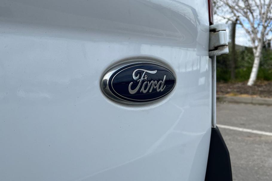 Used FORD TRANSIT CONNECT WU69ZDR 29