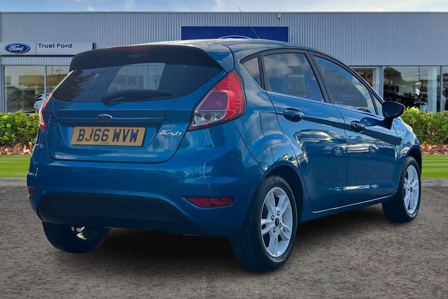 Ford FIESTA Photo autoimg-d4874a432535bd101a1034f7ef2ac8ab6c6e3cf5.jpg