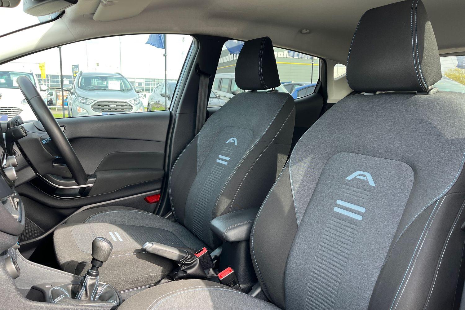 Ford Fiesta Photo 18