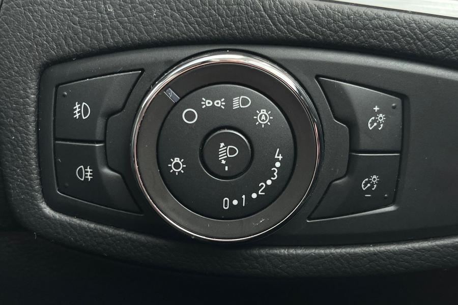 Ford GALAXY Photo autoimg-d48c856f8f0901ea90ede5a1c9e6cb225bc0e6a2.jpg