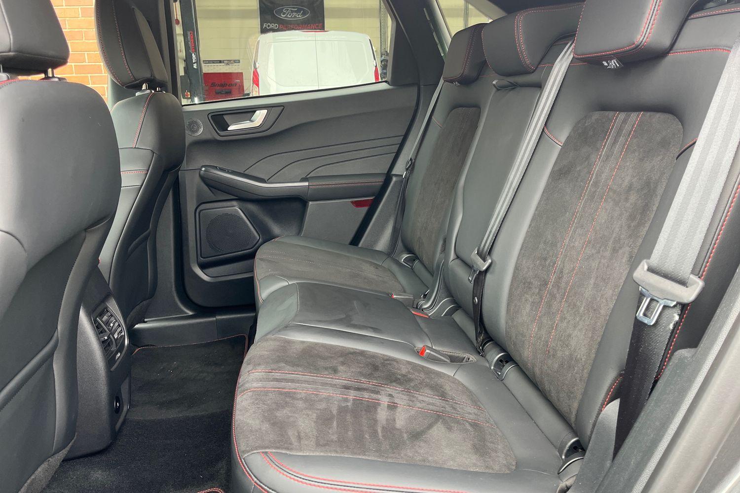 Ford KUGA Photo 19