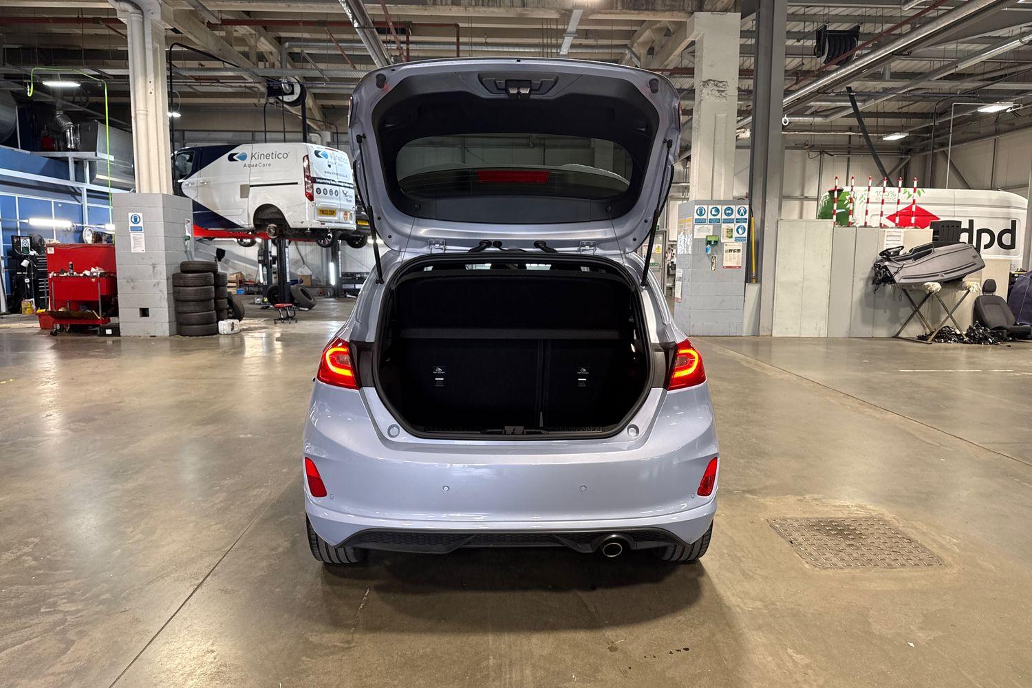 Ford FIESTA Photo 20