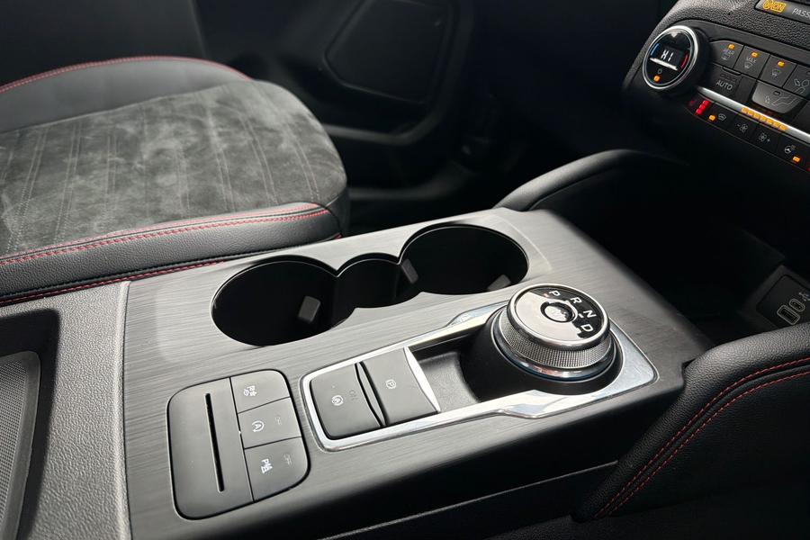 Ford KUGA Photo autoimg-d494296fa0fac15268bb271a44db71d4dbb2c61f.jpg