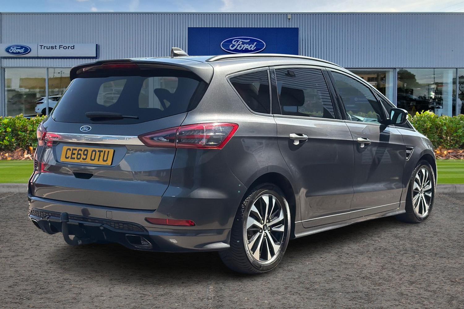 Ford S-MAX Photo 3