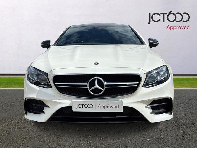 MERCEDES-BENZ E Class Photo 8