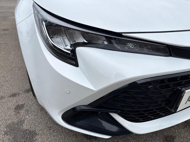 TOYOTA Corolla Photo 19