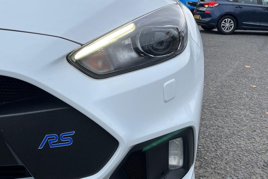 Used Ford FOCUS RS 36
