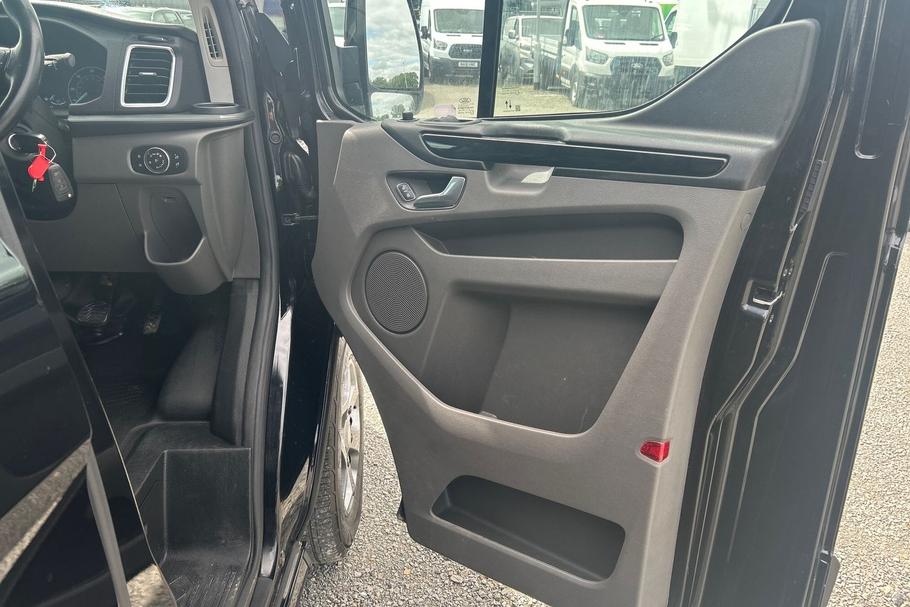 Used Ford TRANSIT CUSTOM R900SPG 26