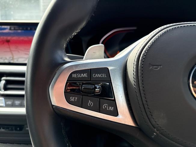 BMW 3 Series Photo 16