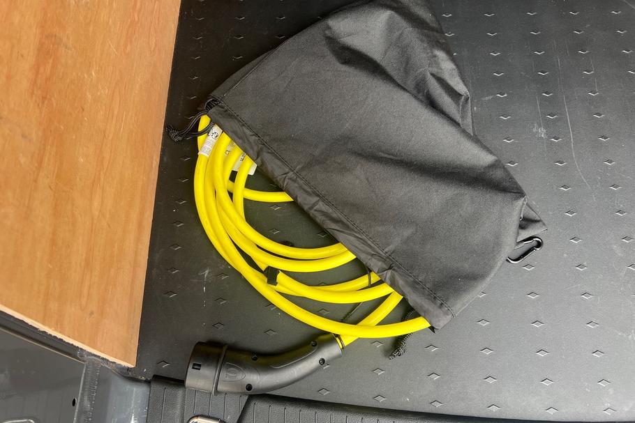 Used FORD TRANSIT CONNECT LO25AWG 24