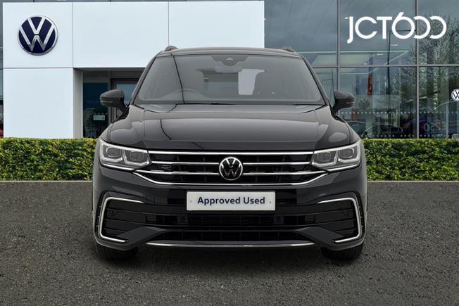 VOLKSWAGEN Tiguan Photo 8