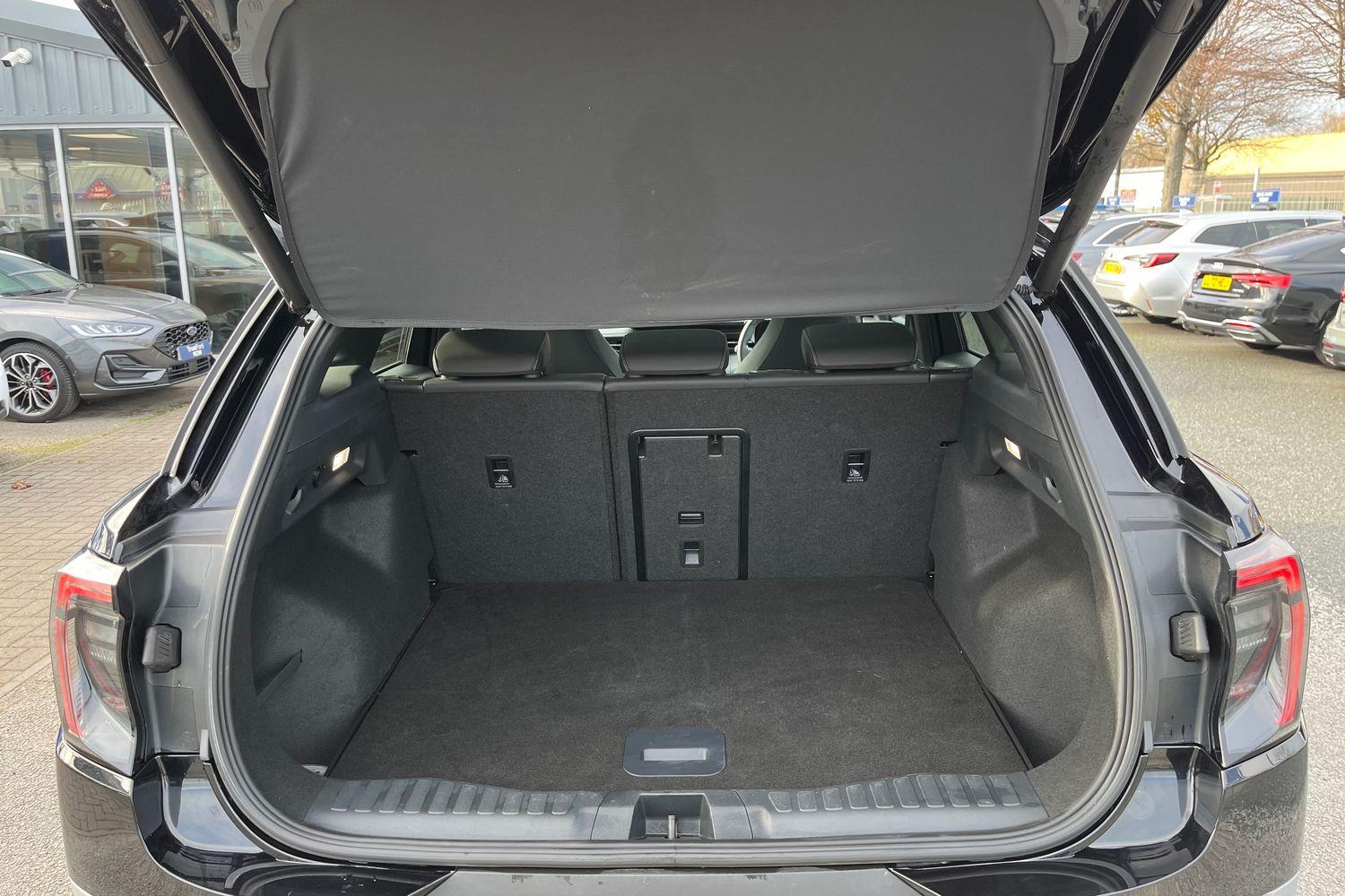 Ford Explorer Photo 20
