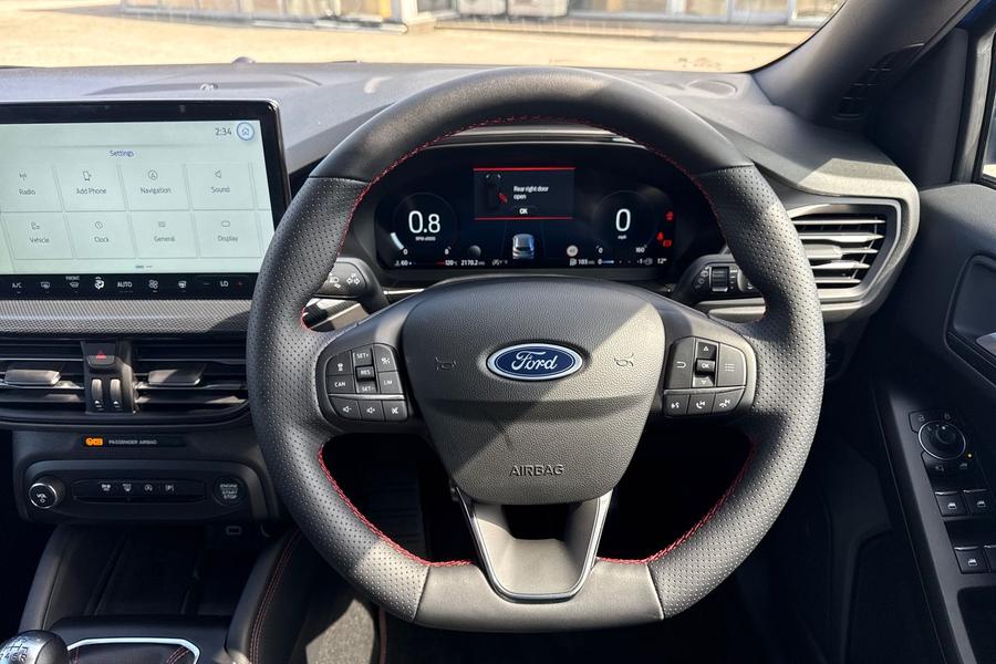 Ford FOCUS Photo autoimg-d4b2f79bd21c7784d6ebcca1f8e23c788ff2e93e.jpg