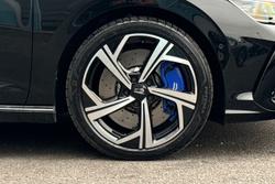 VOLKSWAGEN Golf Photo 5