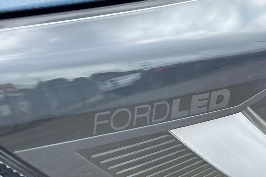 Ford FOCUS Photo autoimg-d4b7f23f2d81d748bc47d35fb36fd2d88aa8d3e6.jpg