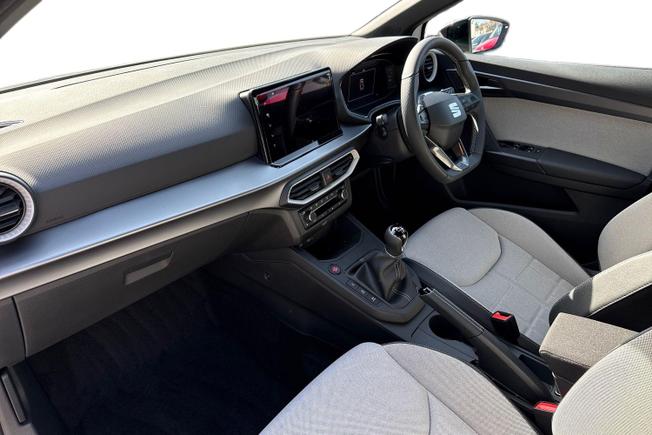 SEAT Ibiza Photo 2