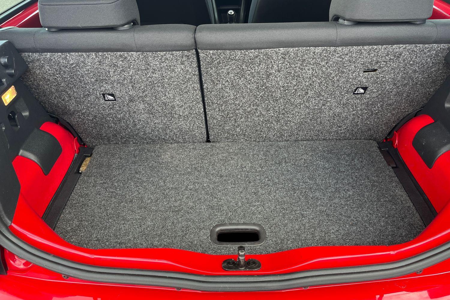 Volkswagen UP Photo 20
