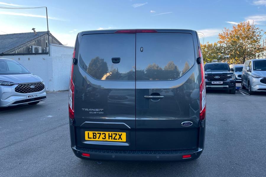 Ford TRANSIT CUSTOM Photo autoimg-d4c06db4f17e3b40fbf241b0a66da002c2e5ac6d.jpg