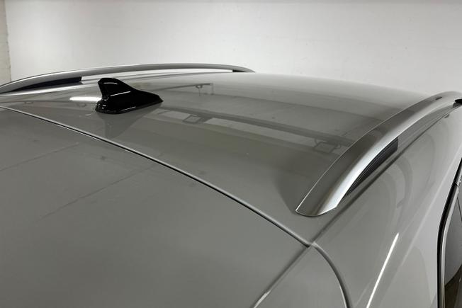 VOLKSWAGEN Tiguan Photo 35
