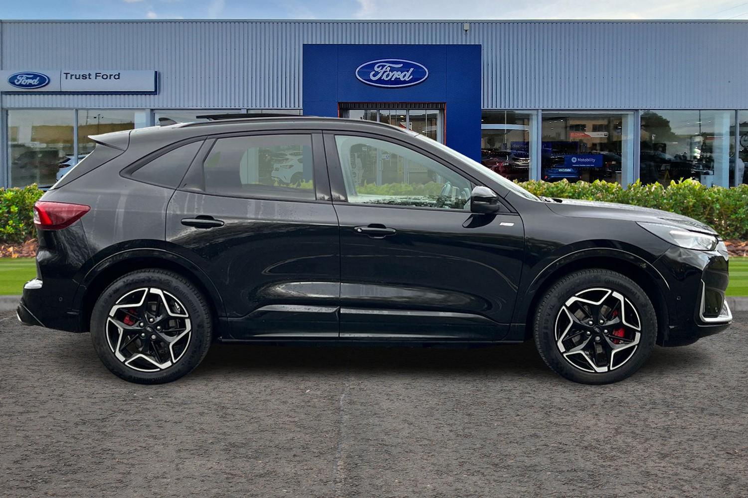 Ford KUGA Photo 2