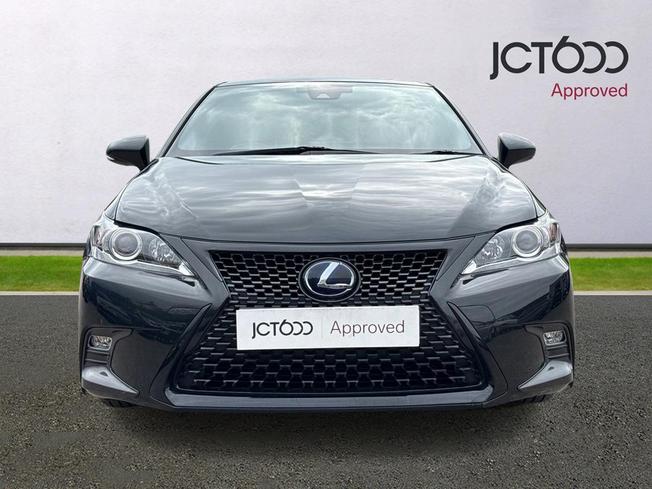 Lexus CT Photo 8