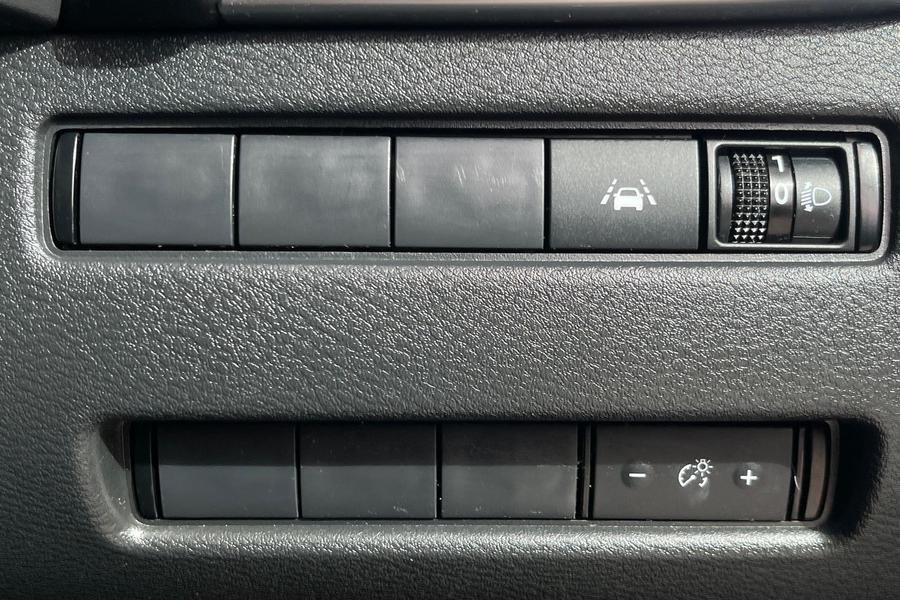Nissan Qashqai Photo autoimg-d4c6d96964c976f4085890926038dea2d9784813.jpg