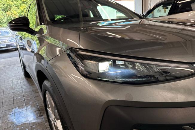 VOLKSWAGEN T-Roc Photo 19