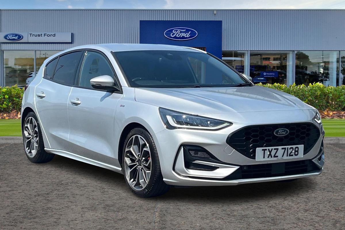 Ford Focus listing photo