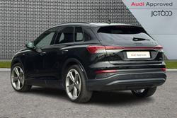 Audi Q4 e-tron Photo 3