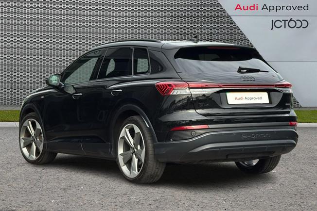Audi Q4 e-tron Photo 3