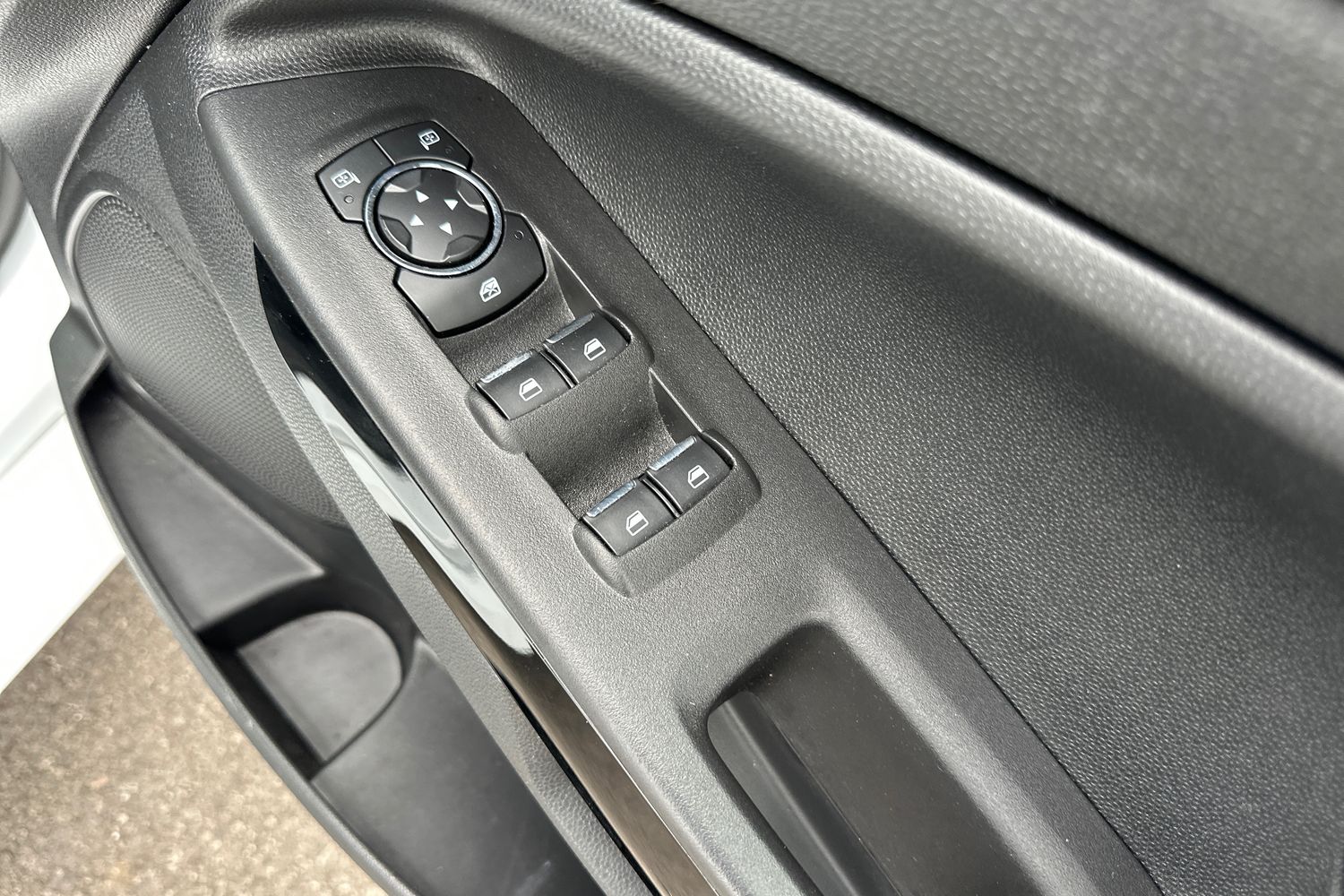 Ford ECOSPORT Photo 15