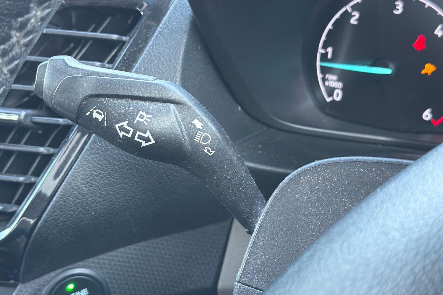 Ford TOURNEO CONNECT Photo 13