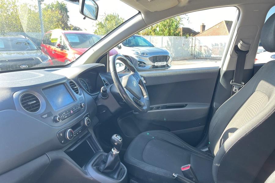 Hyundai I10 Photo autoimg-d4ec0e4519e6b886ff95cd4d33fa3fbdd09f5cce.jpg