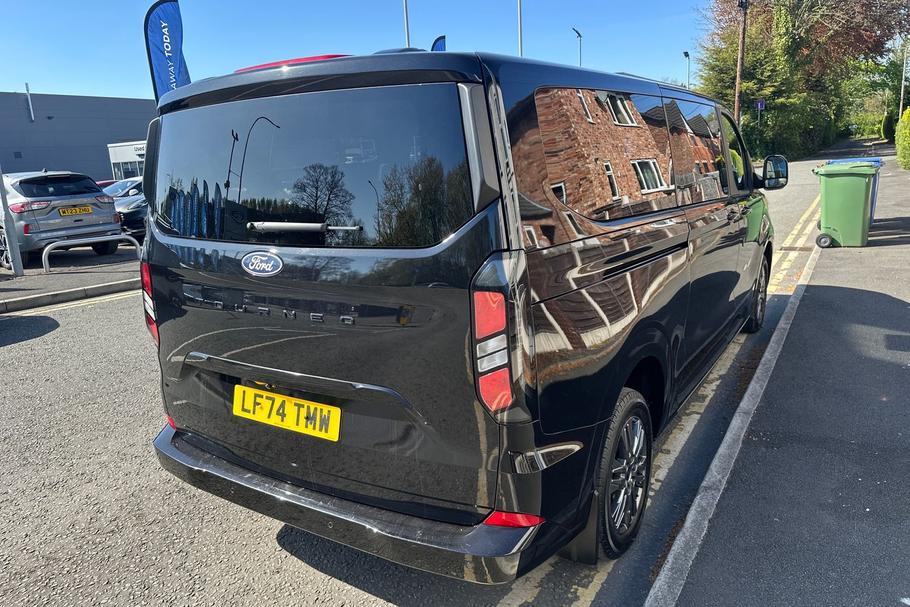 Used FORD TOURNEO CUSTOM LF74TMW 17