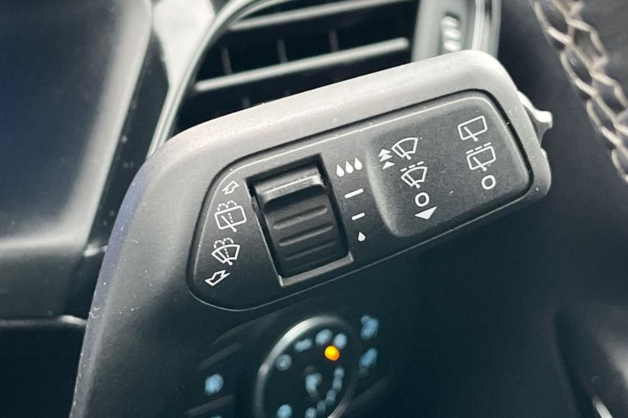 Ford FIESTA Photo autoimg-d4ef6b6ddf744ad502de7222f78e95c19b679e0f.jpg