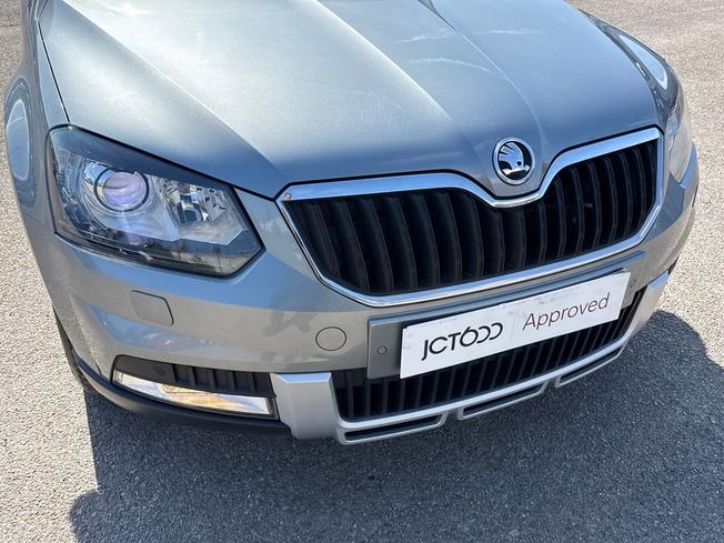 ŠKODA Yeti Photo 29