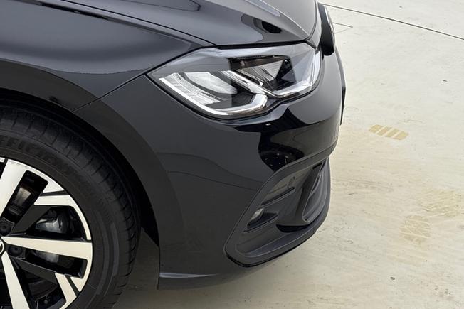 VOLKSWAGEN Polo Photo 19
