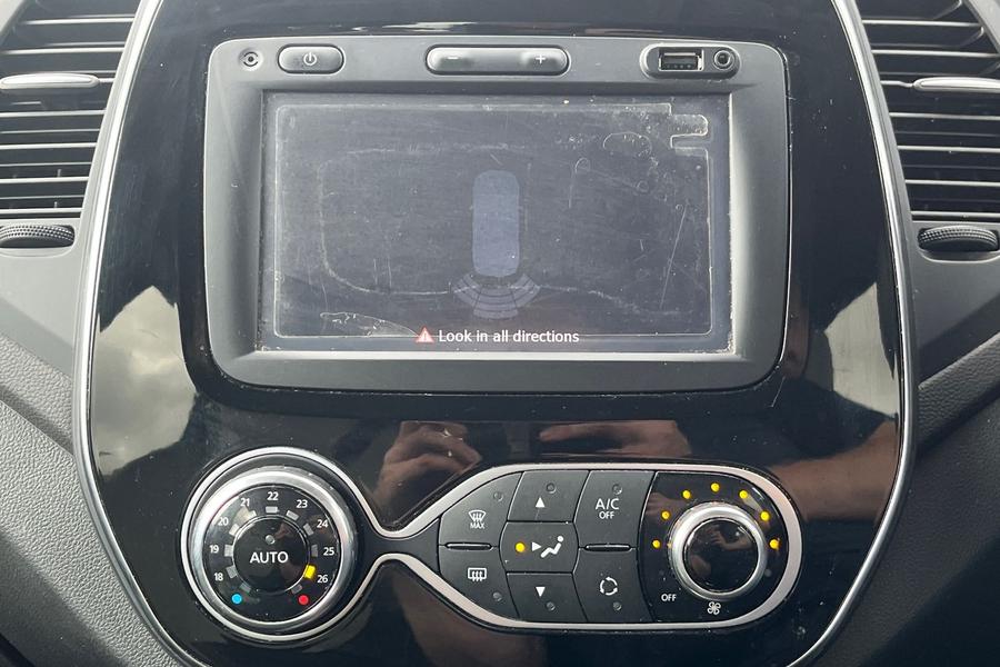 Renault CAPTUR Photo autoimg-d4f8c5c03a45e88e3bda2111f653da8813e7f592.jpg