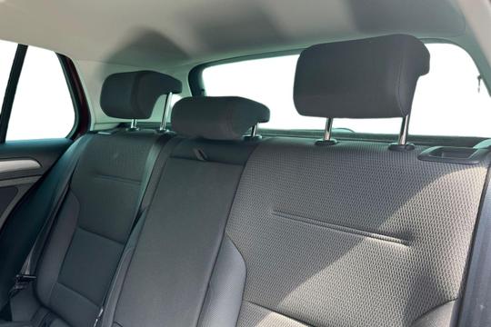 Volkswagen Golf Photo autoimg-d4fa6c7d3c4e6900abe11c8d4abdd98ec694ae5b.jpg