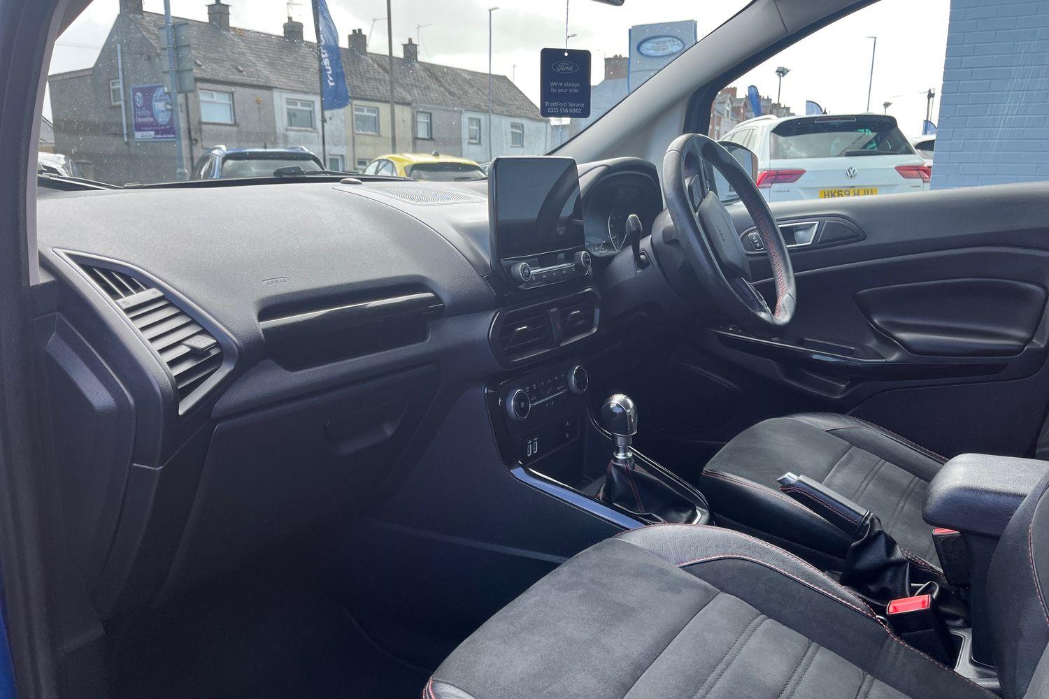 Ford ECOSPORT Photo 17