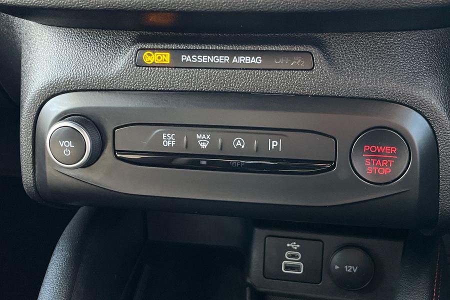 Ford FOCUS Photo autoimg-d5023db429204a29cf96f682bb6008a817fa75f3.jpg