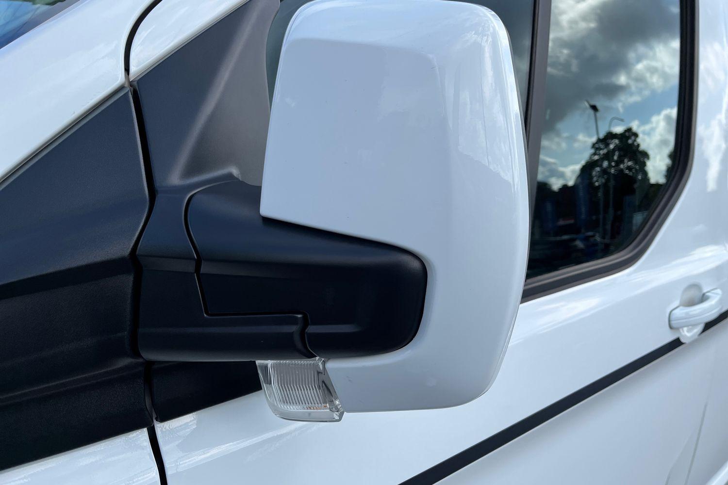 Ford TRANSIT CUSTOM Photo 14