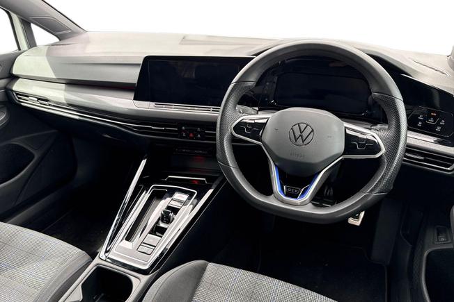 VOLKSWAGEN Golf Photo 6