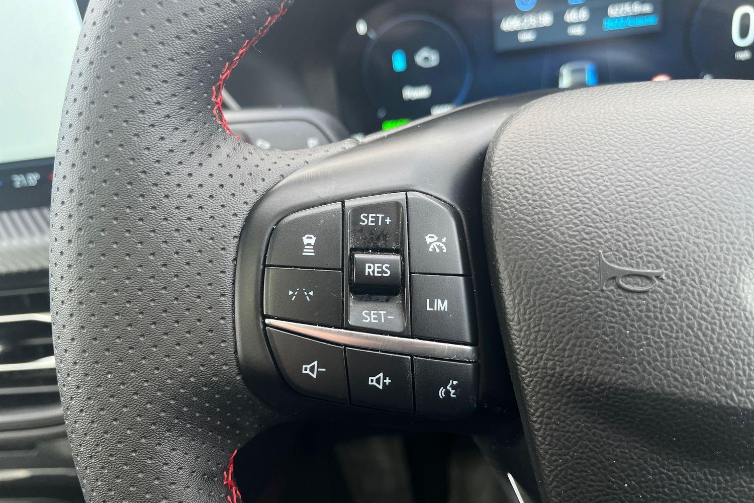 Ford KUGA Photo 26