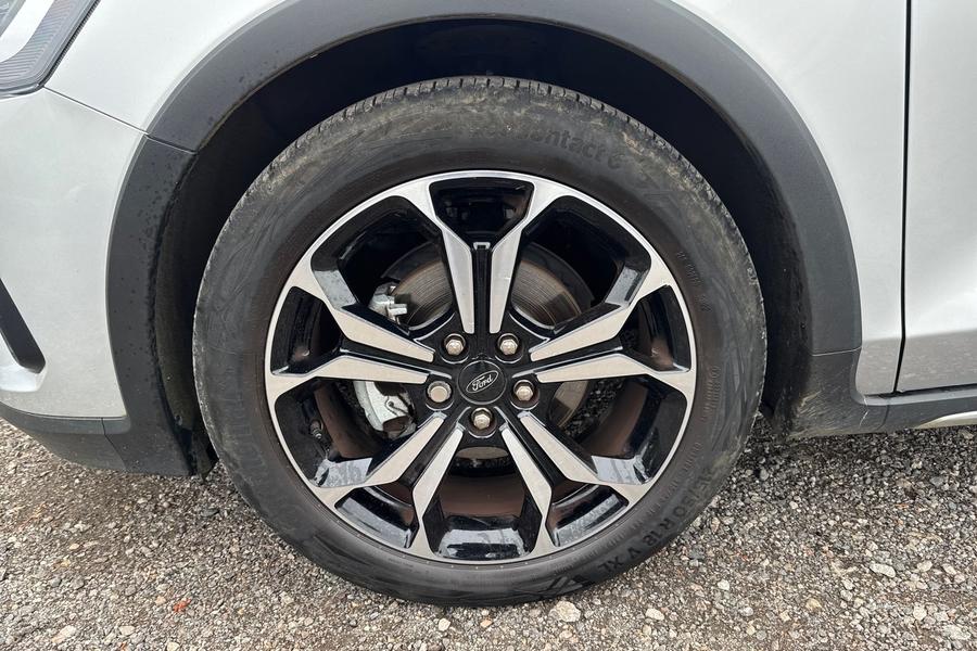 Ford FOCUS Photo autoimg-d5149bdcdf1b2caee314dcb7e3ff343aad540950.jpg