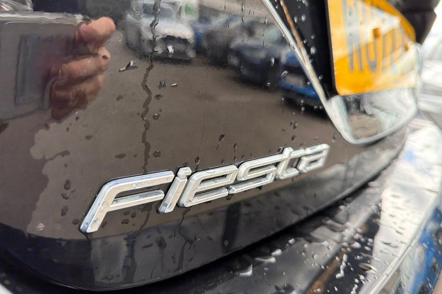 Ford FIESTA Photo autoimg-d517e2b9e65c368264c09367fa78fd6ebbc04658.jpg