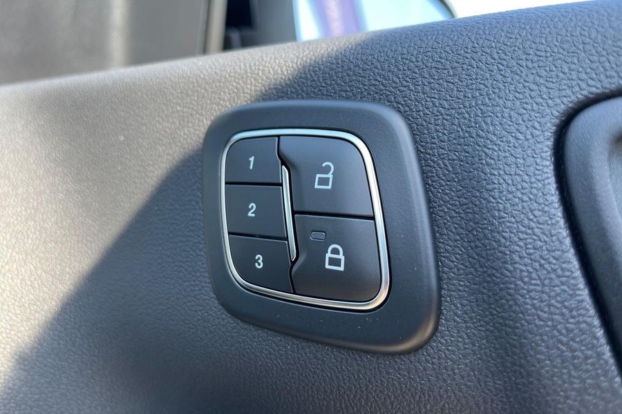 Ford Kuga Photo autoimg-d51f5174e987b5da3ee2b21b40ac79e3afdf4e7a.jpg